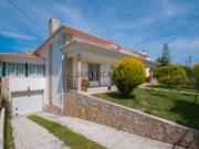 Moradia com 480m2 e piscina, na Ericeira