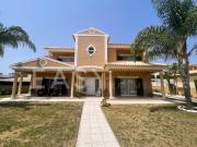 Moradia com 4 quartos, garagem e piscina | Albufeira