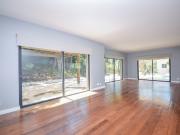 Moradia com 5 quartos, jardim e piscina, no Estoril, Cascais