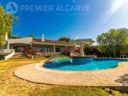 Moradia com 6 quartos, jardim, 2 piscinas, Estoi Faro