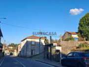 Moradia com amplo terreno para reconstruir