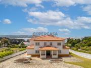 Moradia com Carácter e Encanto com Vista para a Lagoa de...