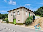 Moradia com caráter para recuperar – a poucos minutos de...