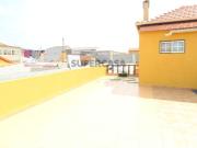 Moradia com duas casas de banhos e terraço na Praia da...