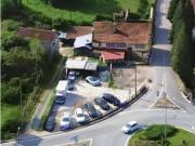 Moradia com Espaço Comercial e Terreno para Construção...