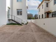 Moradia com jardim Av. Marechal Gomes da Costa Porto