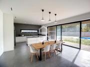 Moradia com Linhas Modernas