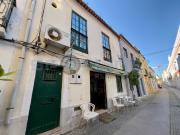 Moradia com loja para remodelação total | Nossa Senhora...