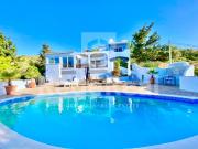 Moradia com Piscina e magnifica vista mar