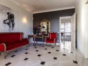 Moradia com piscina e vista mar em Paço de Arcos