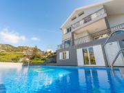Moradia com Piscina e Vista Mar Ribeira Brava, Madeira