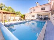 Moradia com Piscina, Jardim e Garagem no Nadadouro,...