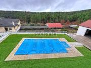 Moradia com Piscina, Quintal e Conforto Total a 8 km de...