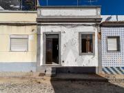 Moradia com Potencial no Centro Histórico de Tavira