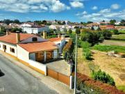 Moradia com 308 m2, inserida em Terreno com 4087m2