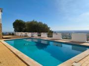 Moradia com vista mar para renovar