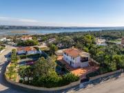 Moradia com vistas soberbas para a Lagoa de Óbidos e o mar