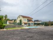 Moradia composta por 4 quartos a 5 minutos da cidade