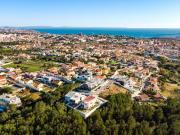 Moradia Contemporânea em Fase Final de Construção –...