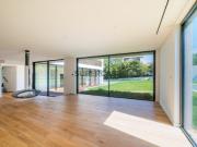 Moradia contemporânea nova com três pisos junto ao Golfe...