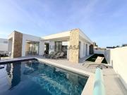 MORADIA CONTEMPORÂNEA TÉRREA T3 COM PISCINA AQUECIDA NA...