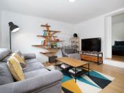 Moradia, Costa de Caparica