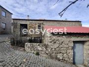 Moradia de 2 pisos com 126m2 para recuperar situada em...