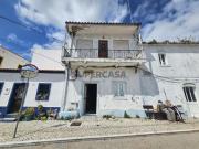 Moradia de 2 pisos em Aldeia típica perto de Benafim