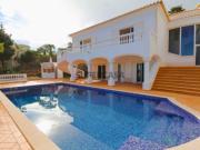 Moradia de 4 quartos + 1 excecionalmente espaçosa de... Moradia de 4 quartos + 1 excecionalmente espaçosa de...