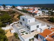 Moradia de 4 quartos com piscina e garagem no Espartal,...