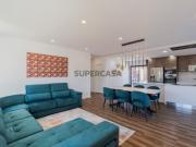 Moradia de 4 quartos com piscina perto das praias