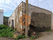 MORADIA DE ALDEIA COM 37 M2 PARA RECONSTRUIR CORTE DA...
