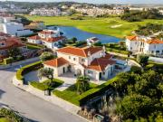 Moradia de Arquitetura Tradicional Portuguesa com Vista...