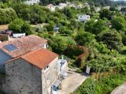 Moradia de campo em pedra com piscina e terreno com...