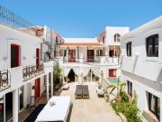 Moradia de Charme com 10 Quartos a 100m da Praia na...