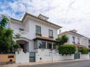 Moradia de charme T12 Estoril Marginal