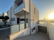 Moradia de Gaveto T3 em Balazar Conforto, Espaço e...