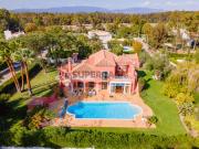 Moradia de Luxo com 3 Quartos e Piscina Aquecida em Alvor