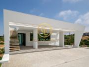 Moradia de Luxo com 3 Quartos, Terraço e Piscina Centro...