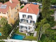 Moradia de luxo com 5 quartos, jardim e piscina no Estoril