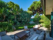 Moradia de Luxo com 7 Quartos, Piscina e Jardim em Cascais