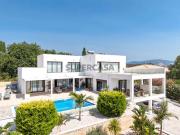 Moradia de Luxo com Piscina para venda no Monte Canelas