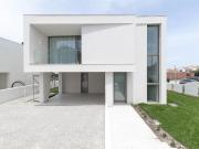 Moradia de Luxo T4 com piscina a 2 minutos da Praia da...