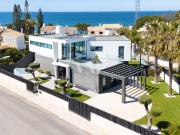 Moradia de Luxo Contemporânea a 200m da Praia da Galé...