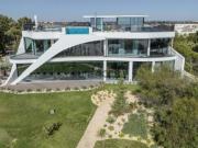 Moradia de Luxo na praia dos Salgados frente mar!