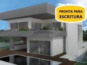 Moradia de Luxo T3+1 com Piscina Marisol