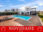 Moradia de Luxo T3 com Piscina e Vista Mar