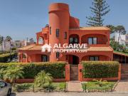 Moradia de Luxo Totalmente Renovada e Mobilada com 4...