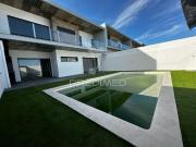 Moradia de Luxo V3 com Piscina Elvas