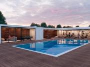 Moradia de luxo V4+2 de arquitectura contemporânea com...